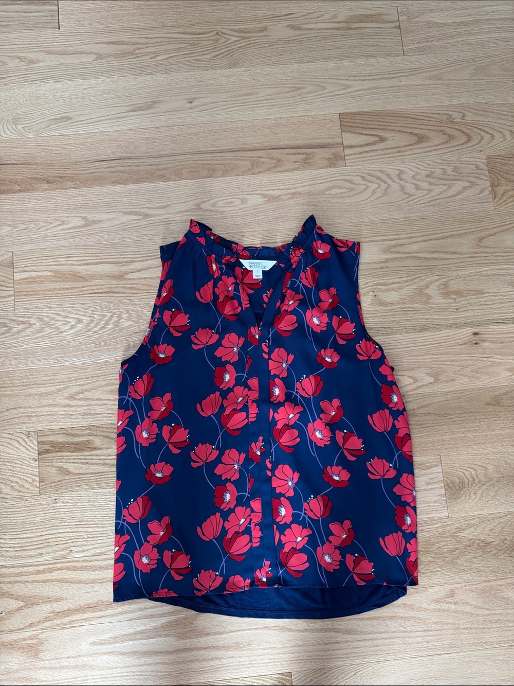 Market & Spruce Navy Sleeveless Top with Red Floral Print